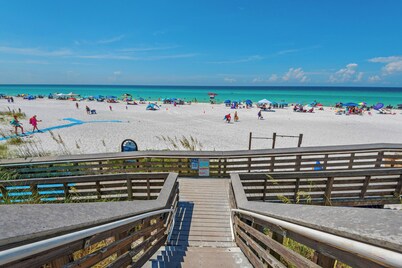 Modern + New Construction & Gulf Views; 3 Pools & Steps to Beach