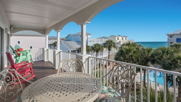 Outdoor dining - Seaview II (Santa Rosa Beach)