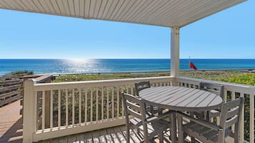Condo, Multiple Beds, Patio, Ocean View (Mistral 6) | Outdoor dining