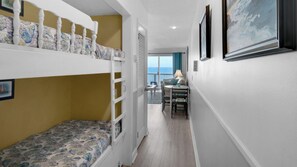 Condo, Multiple Beds, Balcony, Ocean View (Mistral 11)