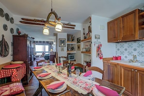Maison Standard, plusieurs chambres (Grangia Sunset View) | Restauration