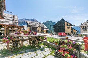 숙박 시설 구내