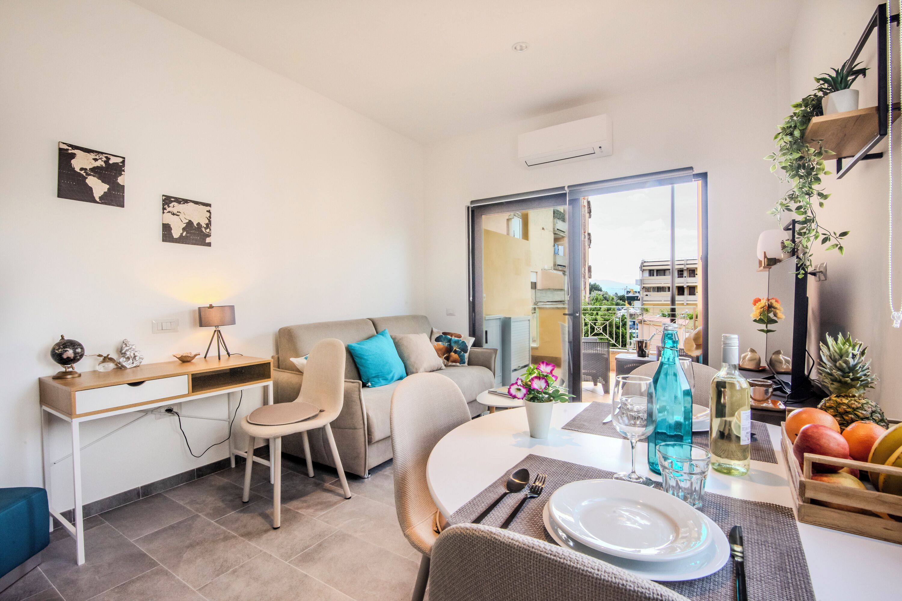 Monolocale familiare (Always Traveling Near The City Center) | Interni