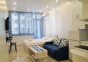 Estúdio standard | Escrivaninha, cortinas blackout, quartos à prova de som