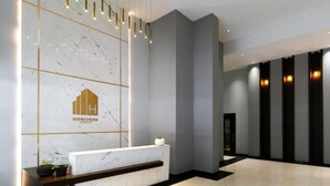 Reception - Horizon Batumi Aparthotel (Batumi)