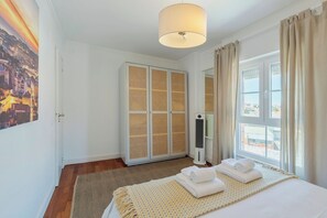 1 chambre, fer et planche à repasser, Wi-Fi gratuit, draps fournis