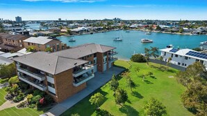 Exterior - Luxury 2 Bedroom Unit Mooloolaba (Mooloolaba)