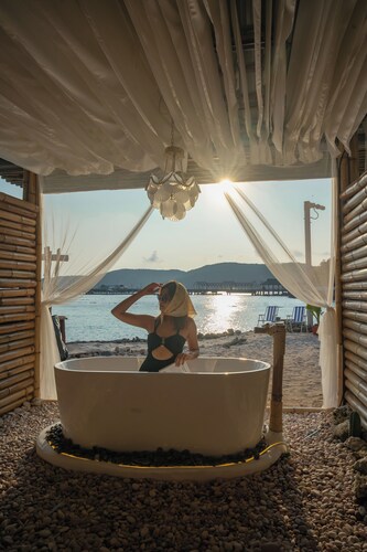 Bamboo House Koh Larn