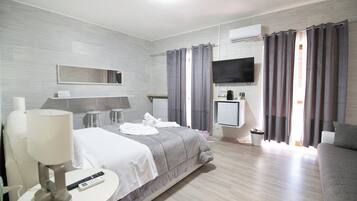 Comfort Room, Balcony, Pool View, Sauna