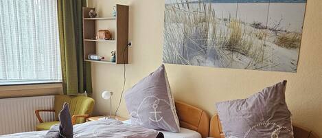 1 bedroom, iron/ironing board, free WiFi, bed sheets