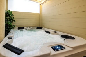Luxury Double Room | Private spa tub - Kesem Hayakinton (Geva Binyamin)