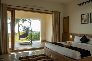 2 bedrooms, WiFi, bed sheets - Reunion Ocean Elite-Beach Houses (Thonse West)