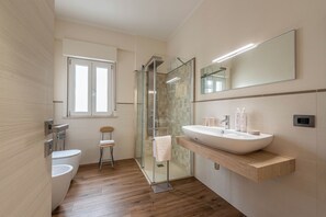 Apartment | Bathroom | Separate bathtub and shower, hair dryer, bidet, towels