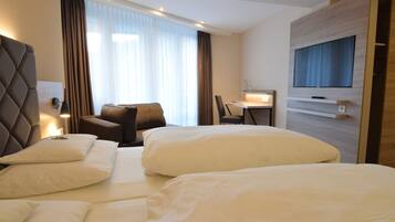 Chambre Double Classique | Coffres-forts dans les chambres, chambres insonorisées, Wi-Fi gratuit