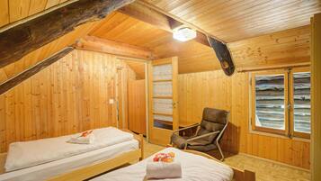 Family Chalet, Multiple Bedrooms, Mountainside (Rustico Val Bavona house) | 2 bedrooms, bed sheets