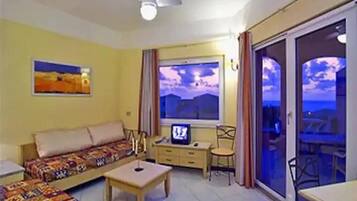 Apartment, 1 Schlafzimmer, Raucher, Terrasse | Wohnzimmer