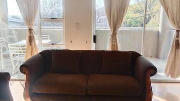 Room, 1 Bedroom, Smoking, Private Pool | Living room