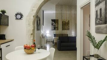 Apartment, 1 Bedroom | Dining