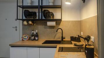 Apartment, 1 Bedroom | Private kitchen