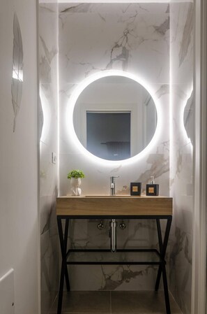Apartamento, 1 quarto | Banheiro