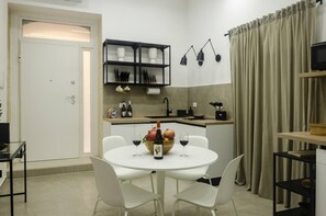 Apartamento, 1 quarto | Opções para refeição