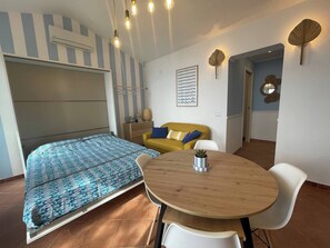 Villa, 1 Bedroom, Smoking, Patio | Living room