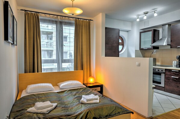 Standard Apartment | Living area | Flat-screen TV - Central Capital Apartments (Budapest)