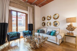 Apartment, 2 Bedrooms | Living area | Flat-screen TV - BIBO SUITES ORO DEL DARRO (Granada)