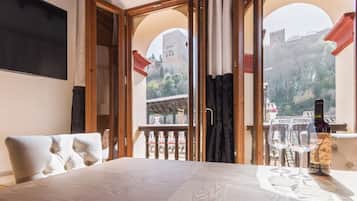 Superior Apartment, 2 Bedrooms, City View | City view