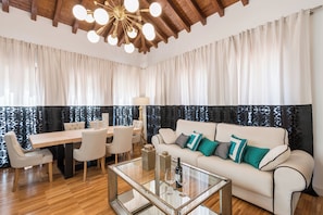 Superior Apartment, 2 Bedrooms, City View | Living area | Flat-screen TV - BIBO SUITES ORO DEL DARRO (Granada)