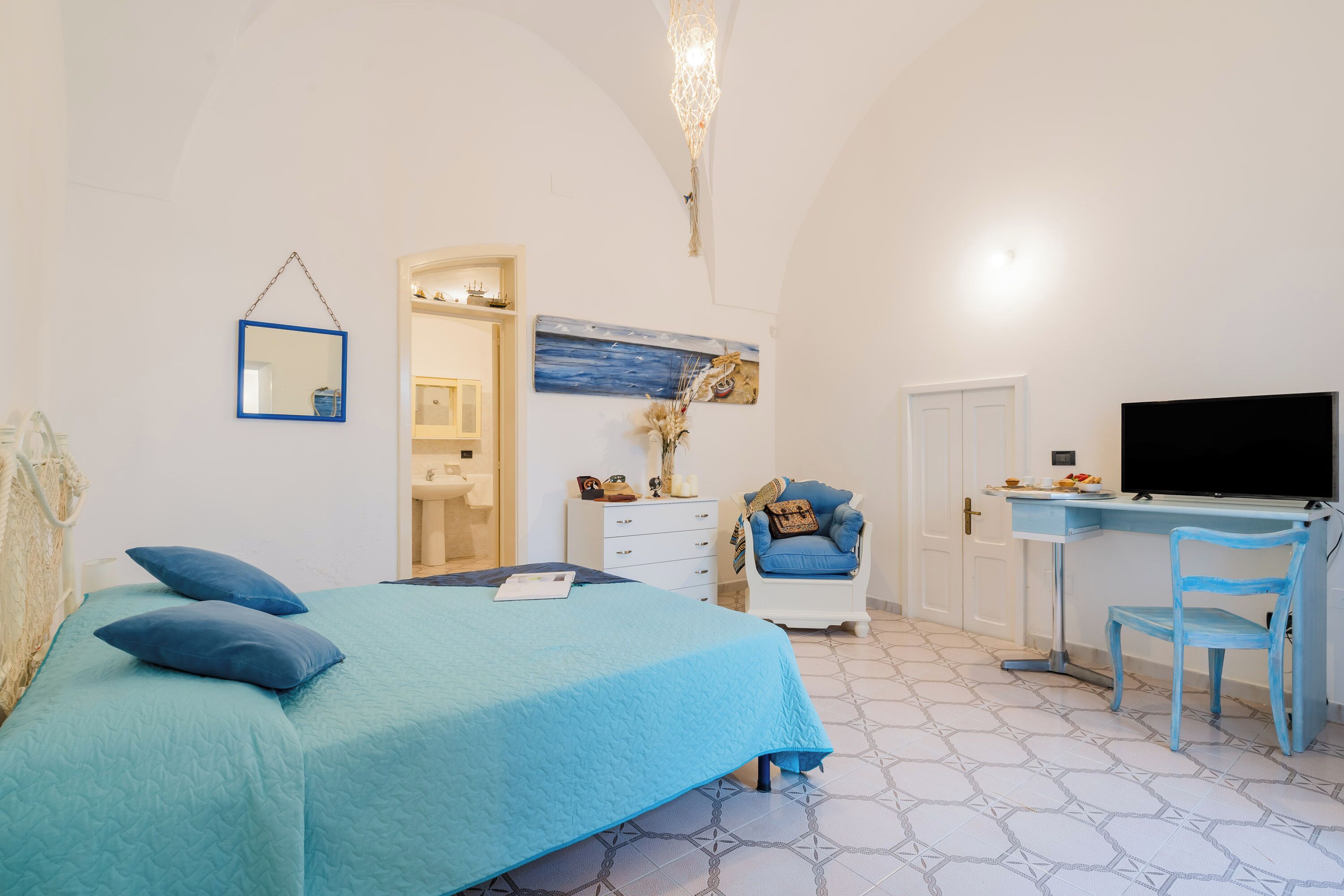 1 camera, Wi-Fi gratuito, lenzuola