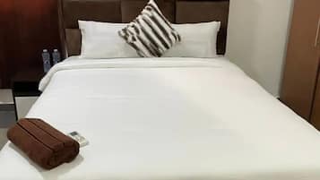 1 habitación, tabla de planchar con plancha, wifi y ropa de cama