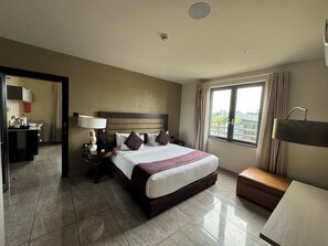 In-room safe, individually furnished, desk, laptop workspace - The Palms by Eagles Airport Residential (Accra)