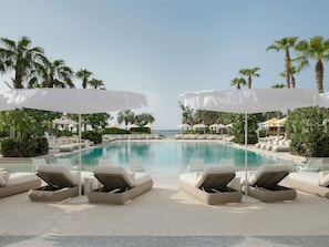 Außenpool, geöffnet von 08:00 Uhr bis 19:00 Uhr, Cabañas (gegen Gebühr)