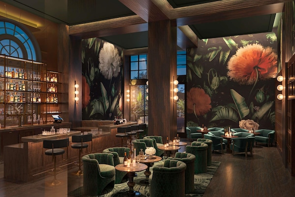 5 bars/lounges, poolside bar