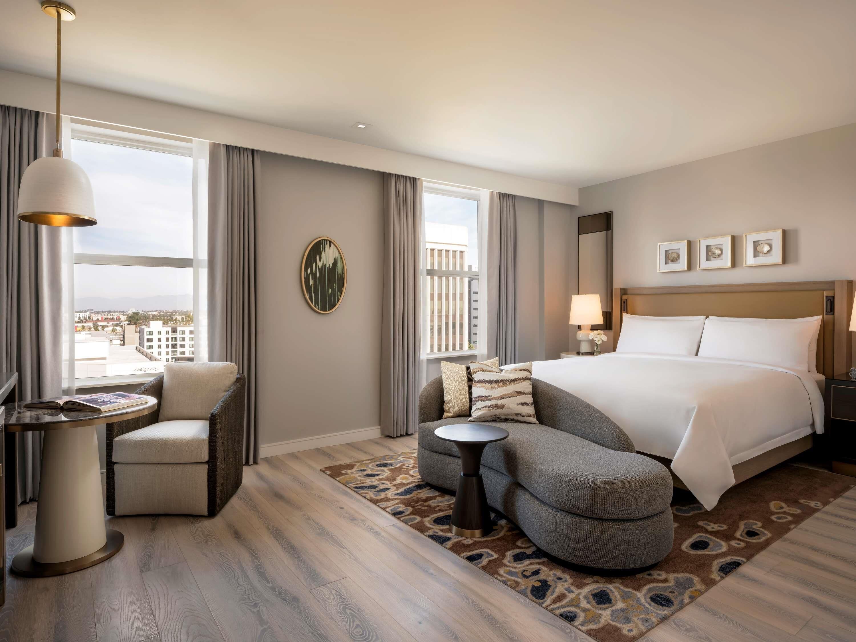 เครื่องนอนป้องกันสารก่อภูมิแพ้, โต๊ะทำงาน, พื้นที่ทำงานแบบใช้แล็ปท็อป