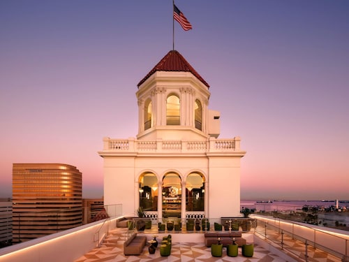 Fairmont Breakers Long Beach