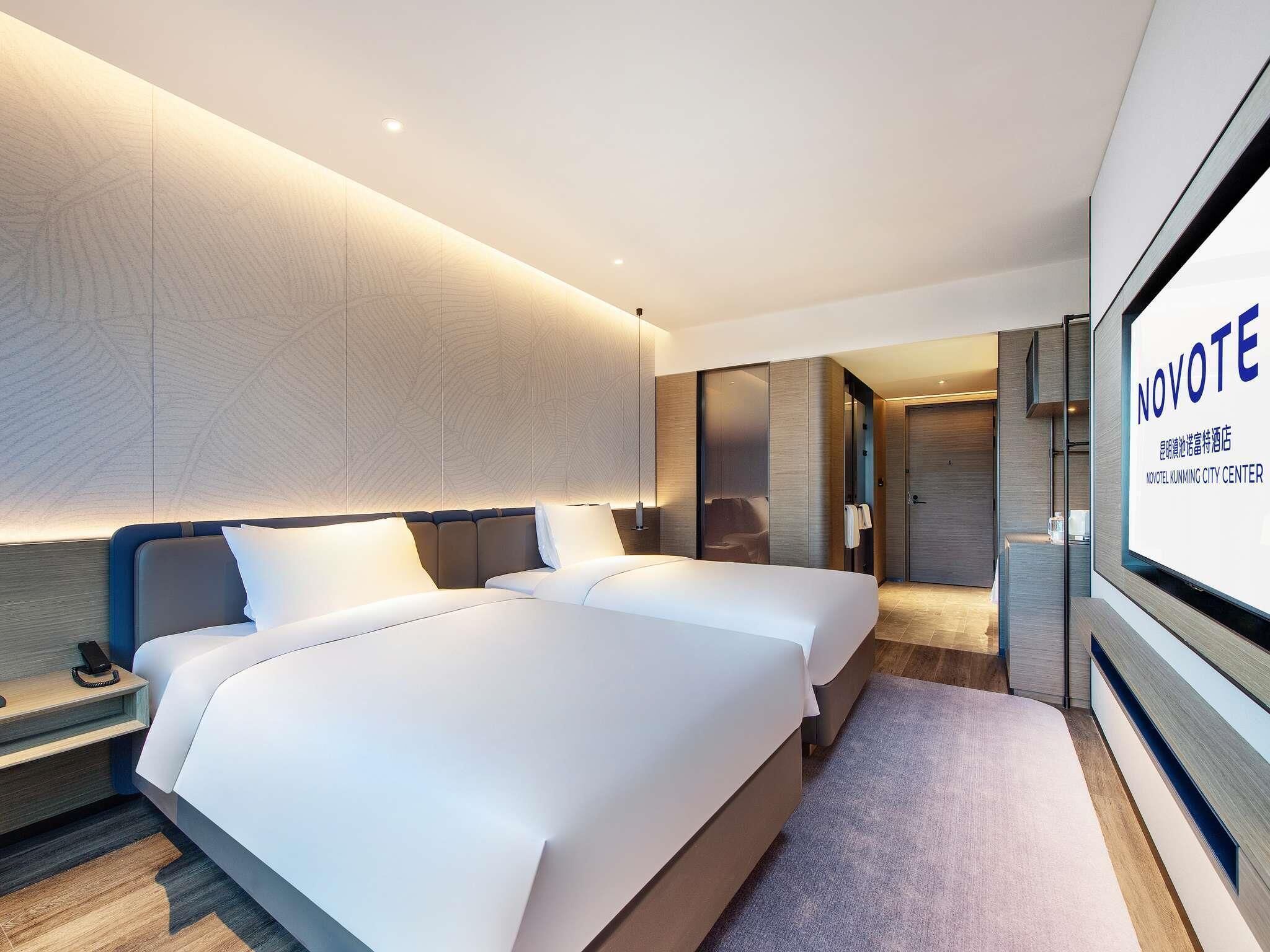 Free minibar, blackout drapes, rollaway beds, free WiFi