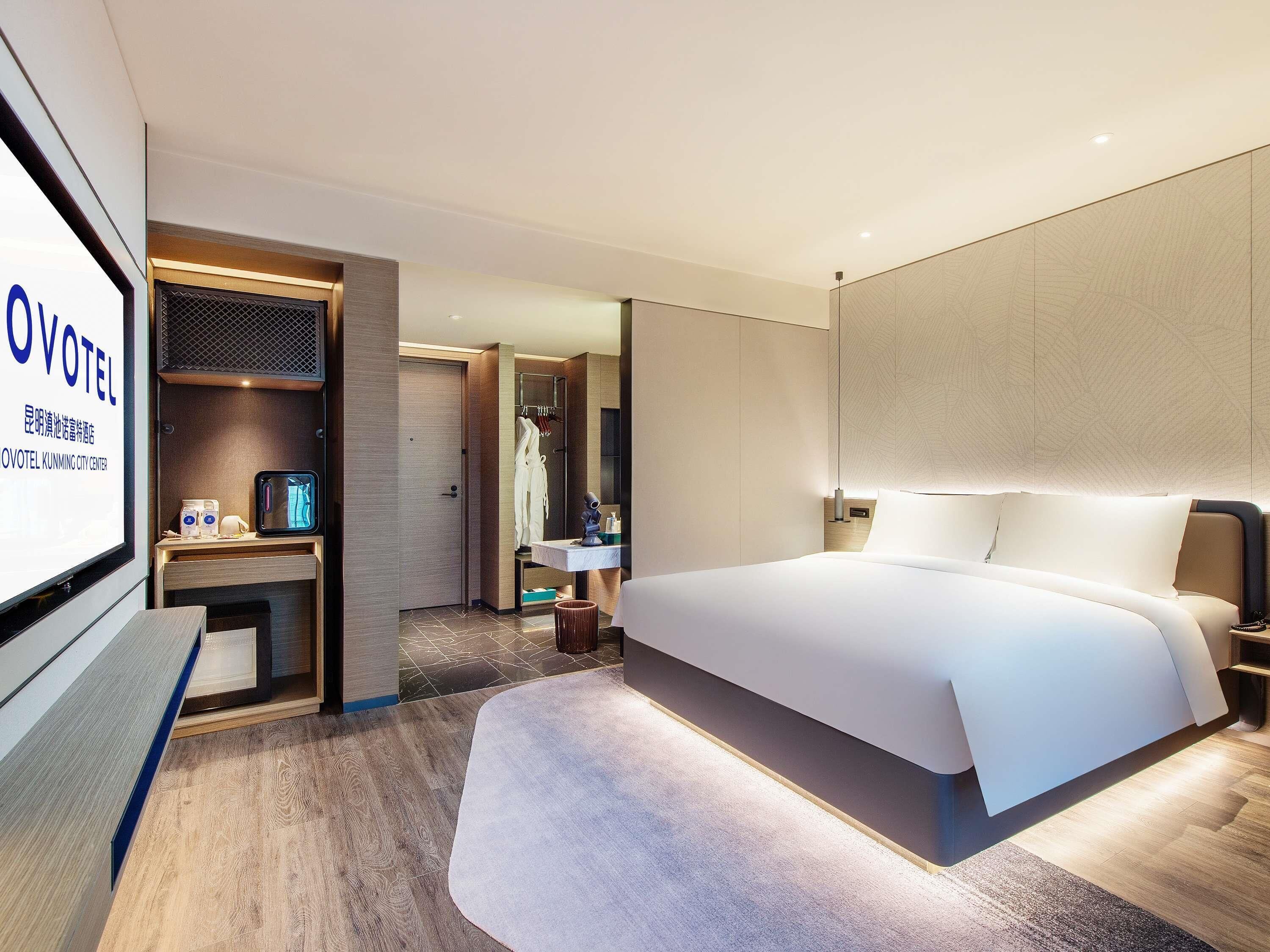 Free minibar, blackout drapes, rollaway beds, free WiFi