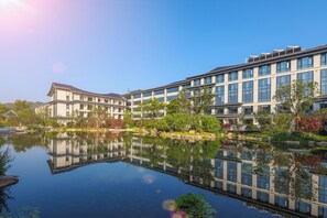 Courtyard - Pullman Taizhou Shenxianju  (Taizhou)