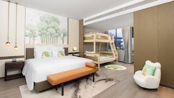 Deluxe-Suite, Mehrere Betten (Family Theme) | Hochwertige Bettwaren, Daunenbettdecken