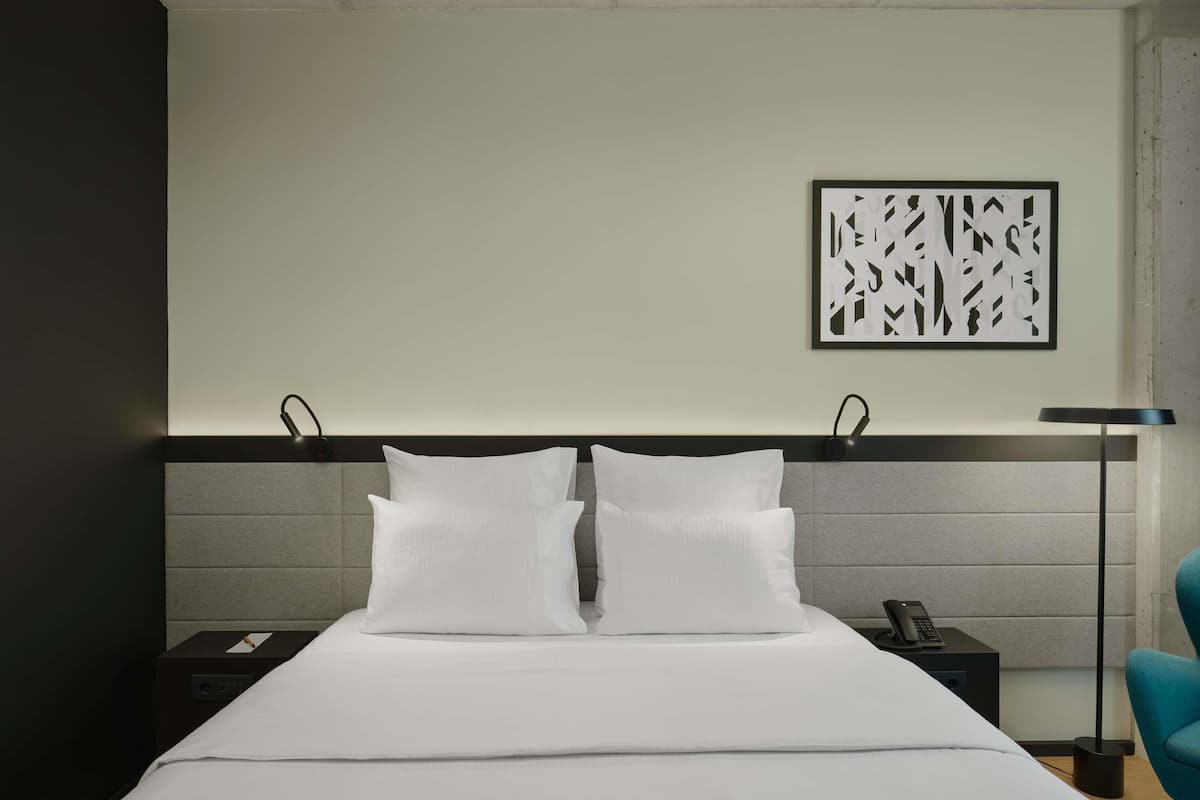 1 bedroom, premium bedding, down duvets, memory-foam beds