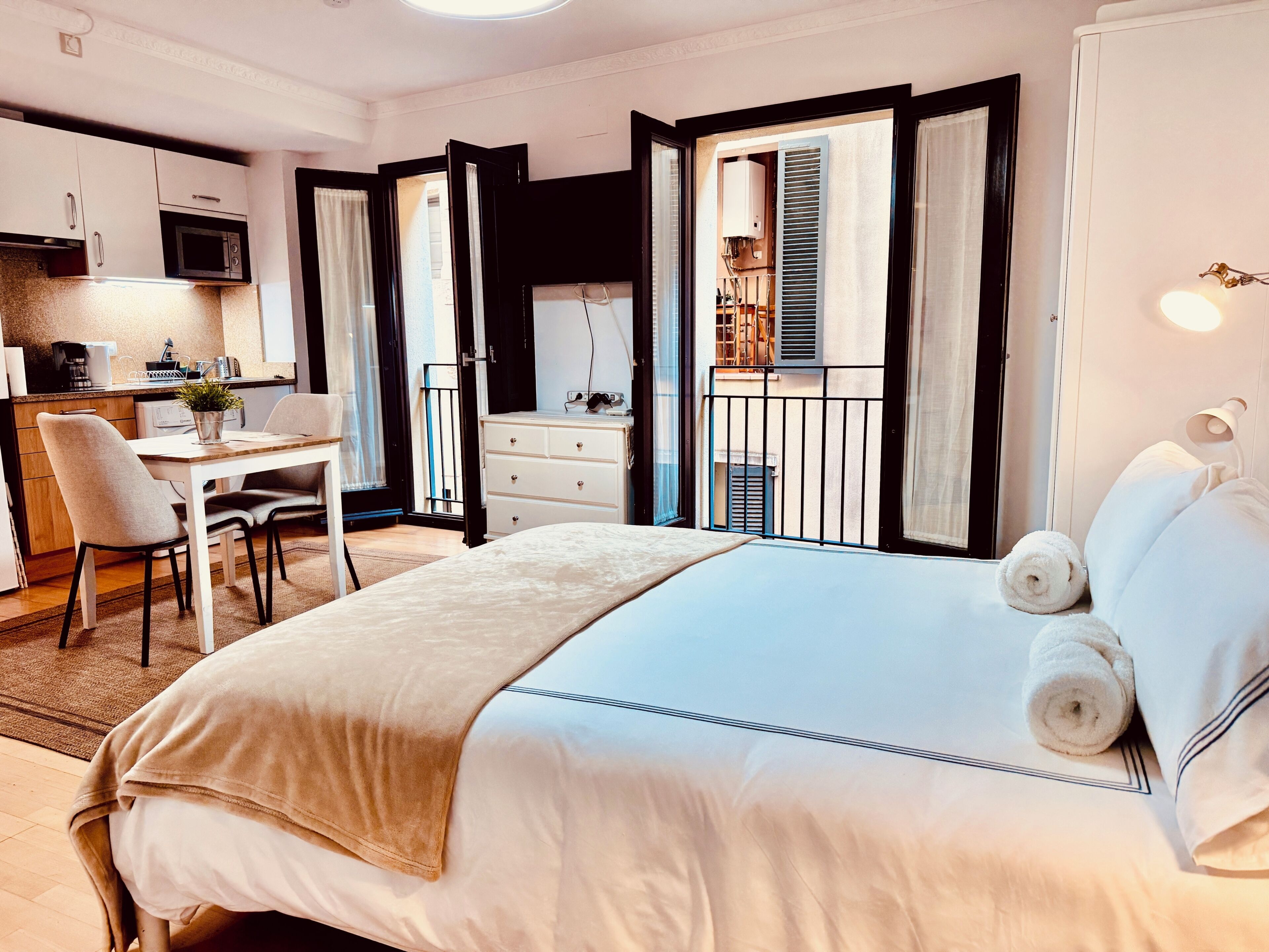 1 bedroom, iron/ironing board, free WiFi, bed sheets