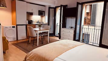 1 bedroom, iron/ironing board, free WiFi, bed sheets