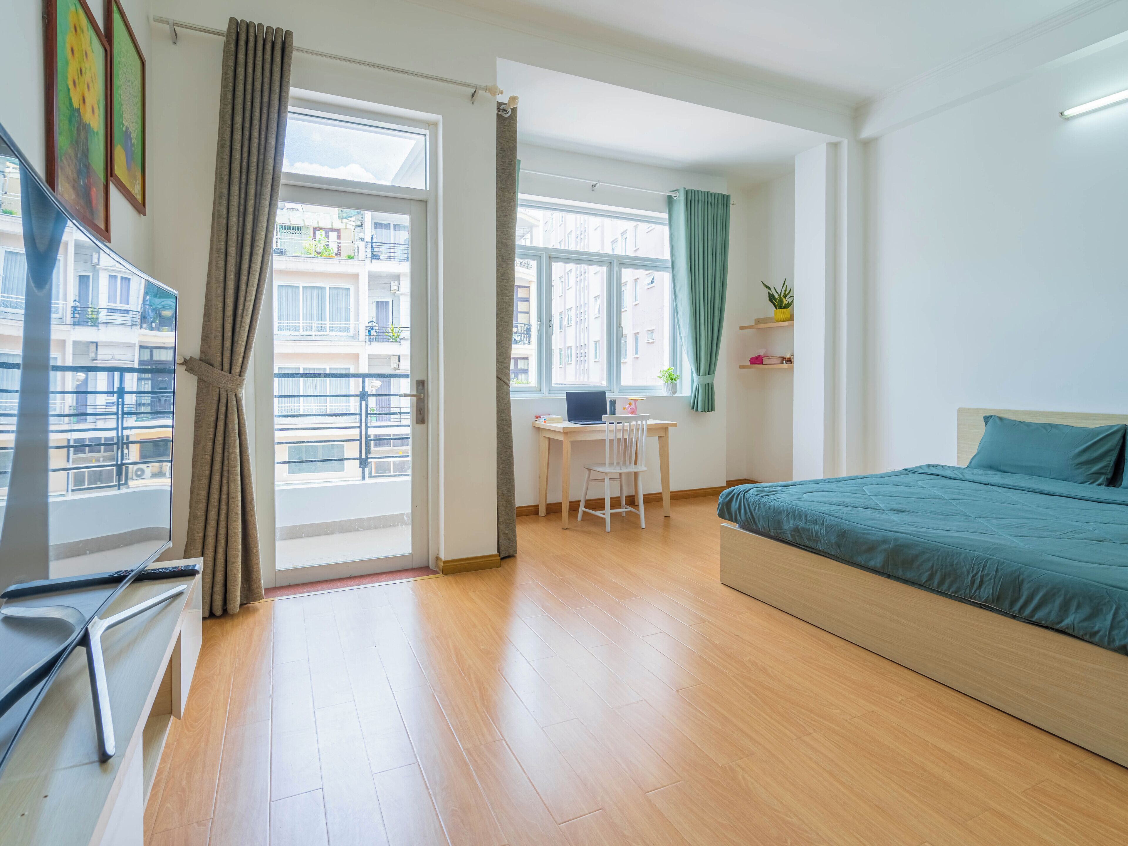 Rom, 1 soverom (Apartment) | Blendingsgardiner, wi-fi (inkludert) og sengetøy