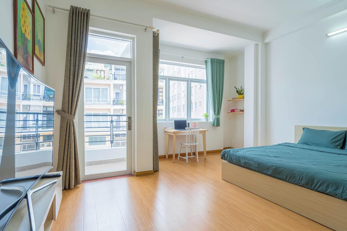 Kamar, 1 kamar tidur (Apartment) | Tirai kedap cahaya, Wi-Fi gratis, dan seprai linen