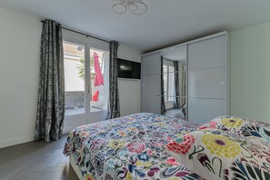4 Schlafzimmer, Bügeleisen/Bügelbrett, WLAN, Bettwäsche