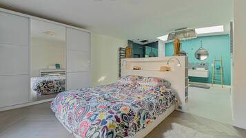 4 chambres, fer et planche à repasser, Wi-Fi, draps fournis