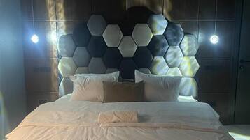 LÀgenhet - 1 sovrum - balkong - utsikt mot poolen | StrykjÀrn/strykbrÀda och gratis wi-fi