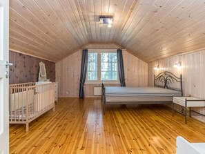 7 bedrooms, internet